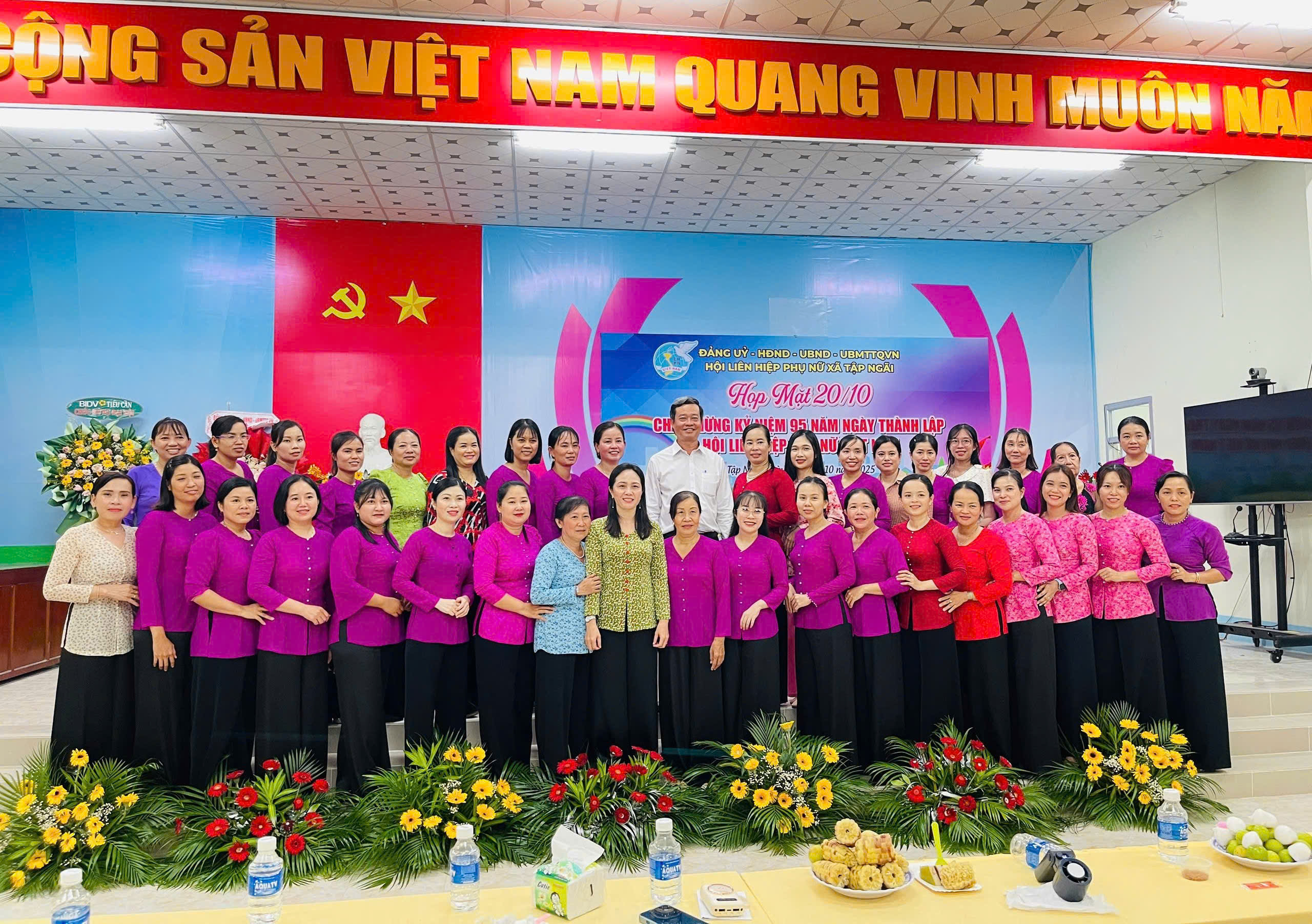 Tập Ngãi: Họp mặt Kỷ niệm 95 năm ngày thành lập Hội Liên hiệp Phụ nữ Việt Nam
